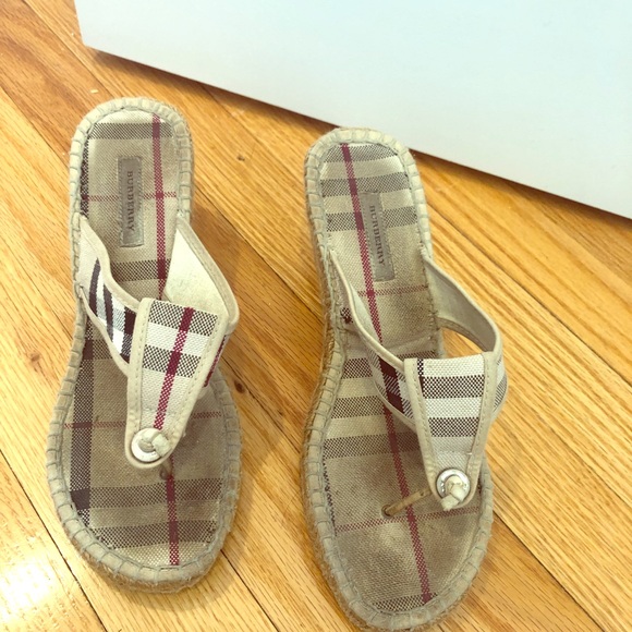Burberry wedge sandals - Picture 1 of 4